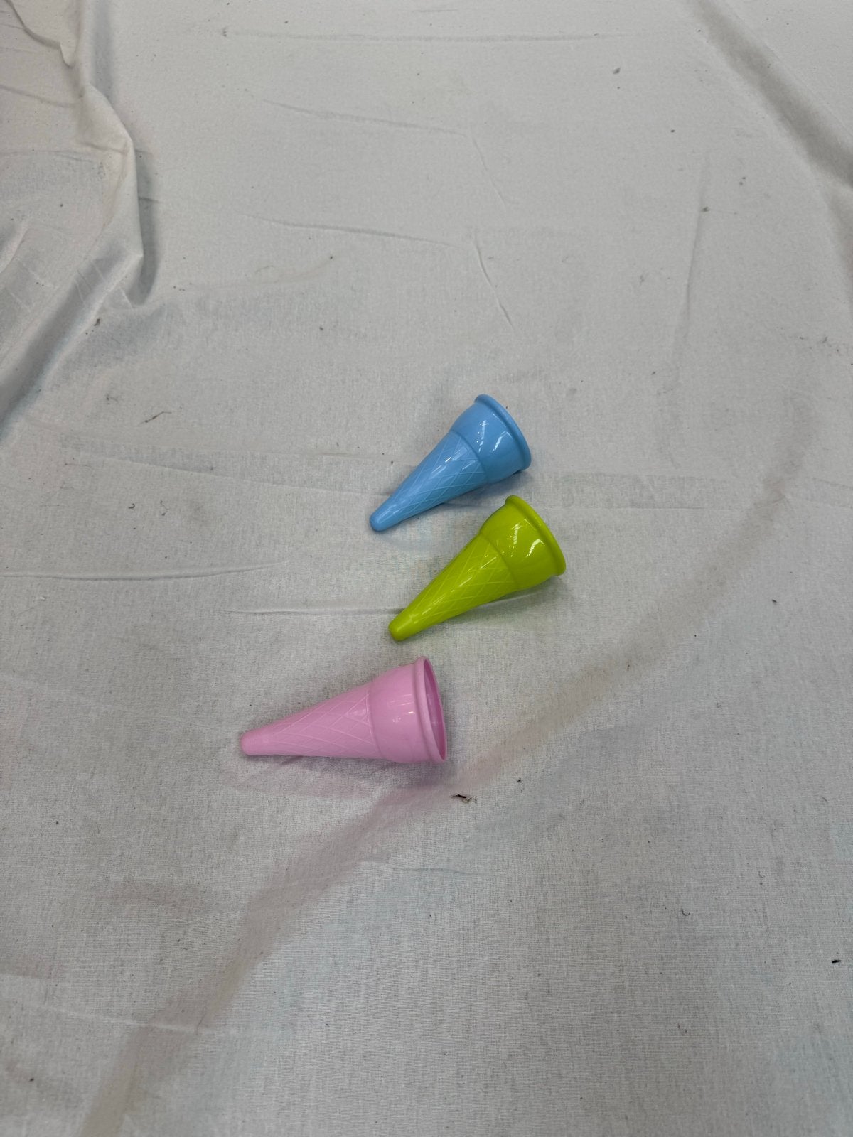3 kleurrijke ijshoorntjes speelgoed, Ophalen, Gebruikt, Jongen of Meisje