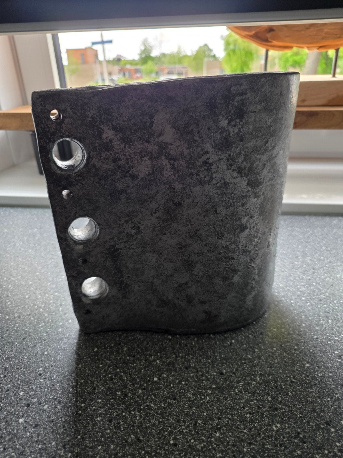 Decoratieve zware stenen vaas/bloempot, 25 cm, Ophalen of Verzenden, Zo goed als nieuw, Grijs
