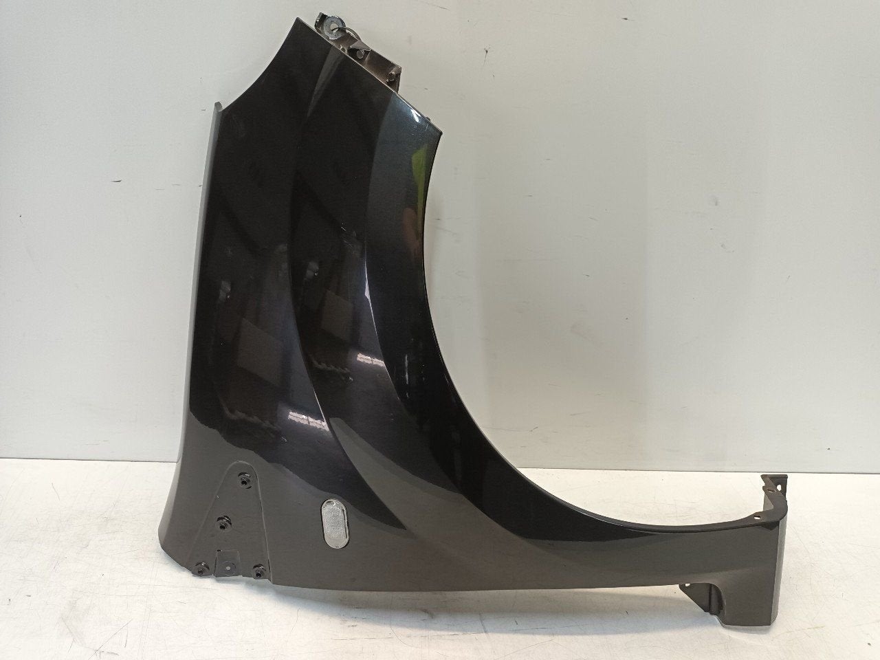 Spatbord rechts voor Renault Twingo, Auto-onderdelen, Carrosserie en Plaatwerk, Onderdelen@venauto.nl, Van der Ven Autorecycling B.V.