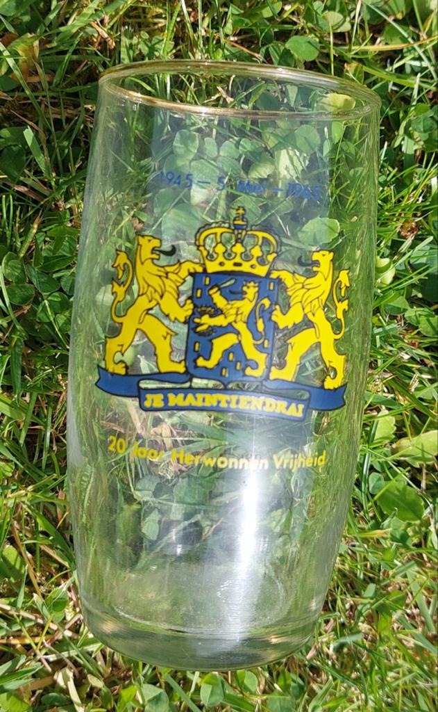 20 jaar herwonnen vrijheid glas, Ophalen of Verzenden