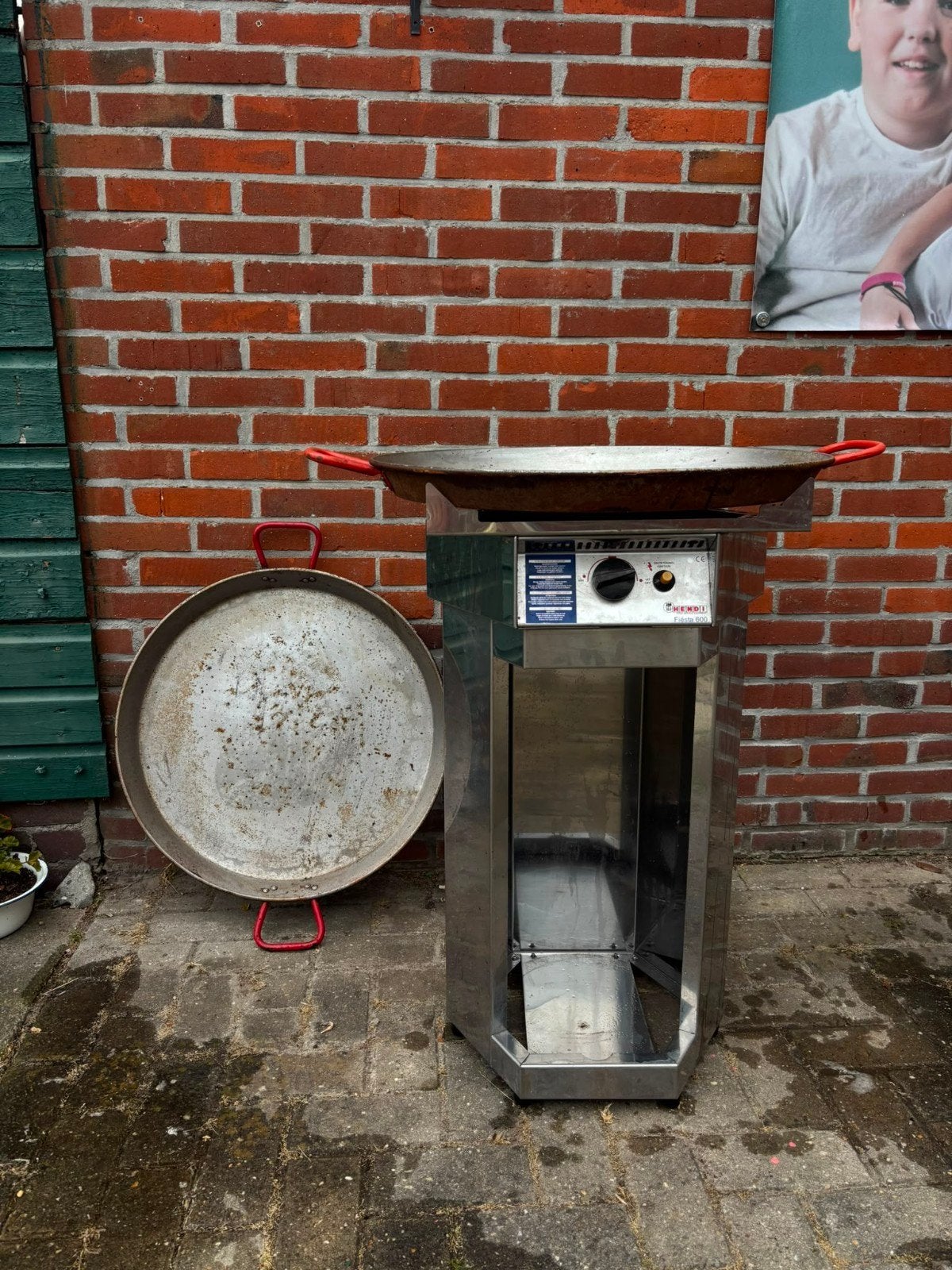 Hendi Fiësta 600 BBQ met 2 pannen, Ophalen, Gebruikt
