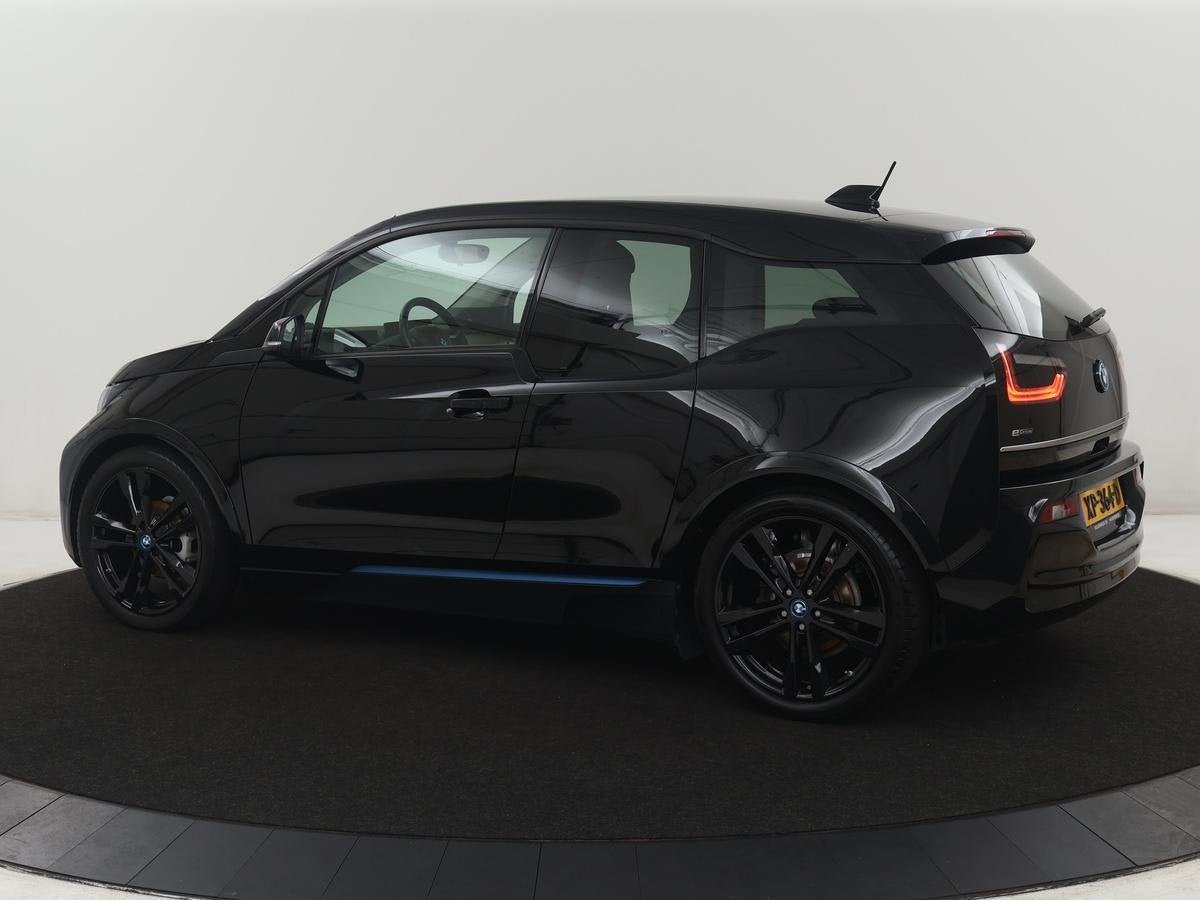 BMW i3 Basis 120Ah 42 kWh | SOH 85 % | Navigatie | LED | Har, Auto's, Automaat, 4 stoelen, 258 min, Zwart
