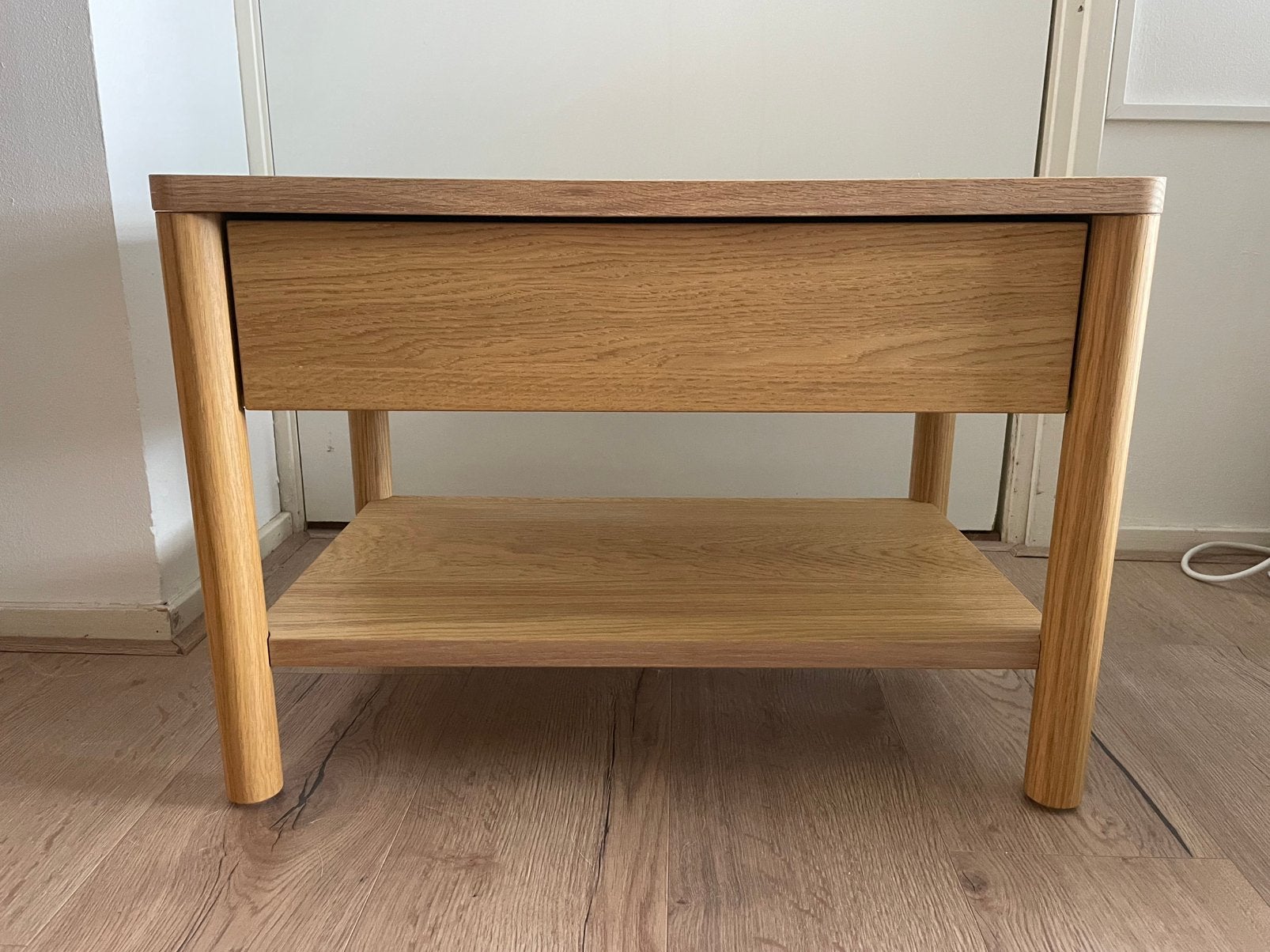 IKEA TONSTAD bijzettafel 64 x 40, Huis en Inrichting, Kasten | Dressoirs, Ophalen, Met plank(en), 50 tot 100 cm, Zo goed als nieuw