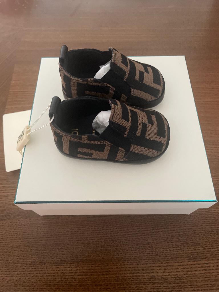 Fendi FF Slip-on newborn maat I (17), Schoentjes, Jongetje of Meisje, Fendi, Nieuw