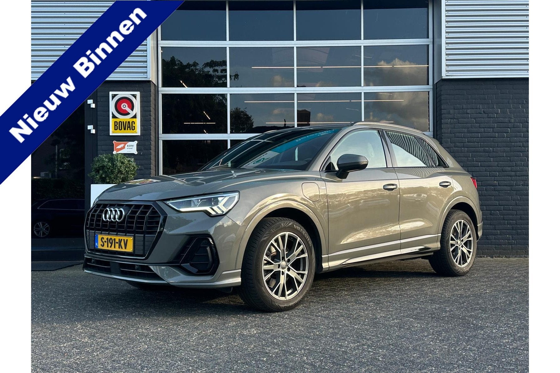 Audi Q3 45 TFSI e S-Line Automaat, Virtual-Cockpit, CarPlay,, Auto's, Gebruikt, Leder en Stof, Origineel Nederlands, Hybride Elektrisch/Benzine