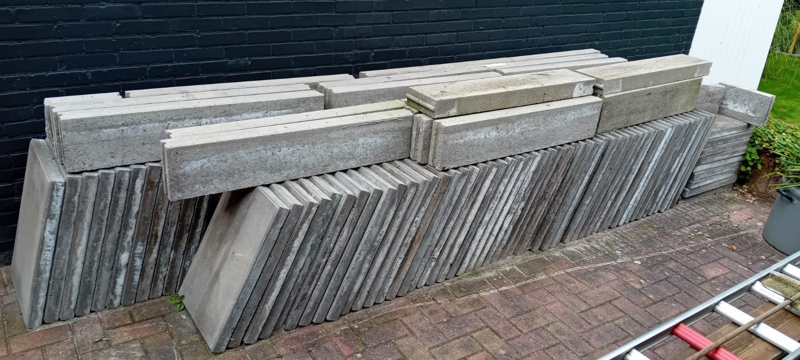 Betonnen terrastegels en banden, Tuin en Terras, Ophalen, Gebruikt, 10 m² of meer, Beton