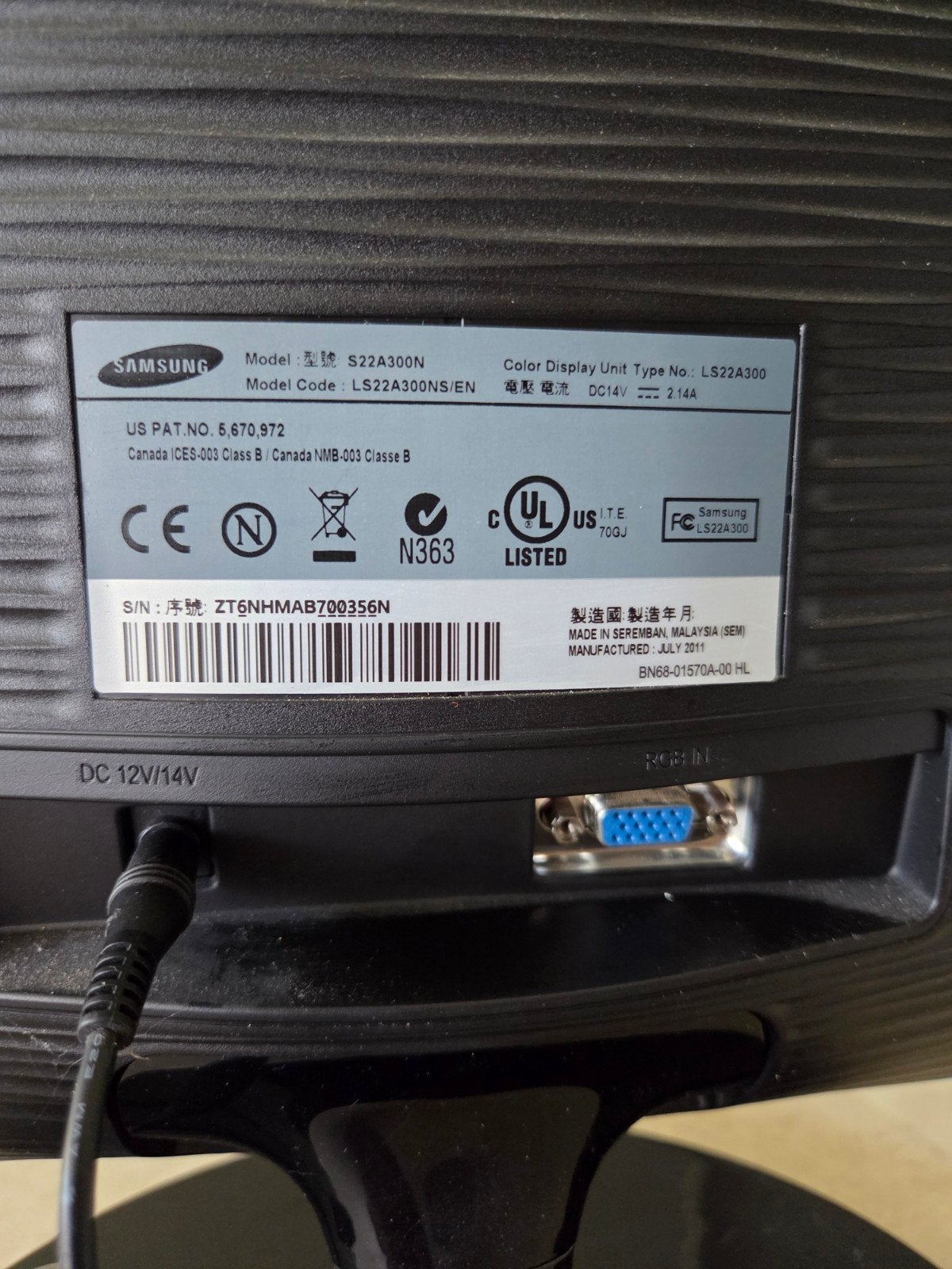Samsung 22 inch beeldscherm met VGA en voedingskabel, Computers en Software, Monitoren, Ophalen, Zo goed als nieuw, Samsung, VGA