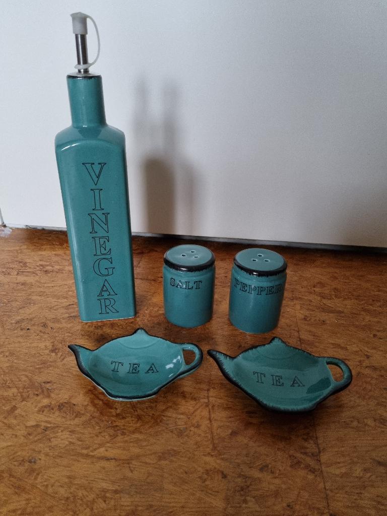 peper / zout set, Ophalen of Verzenden, Zo goed als nieuw, Steen/keramiek, Groen