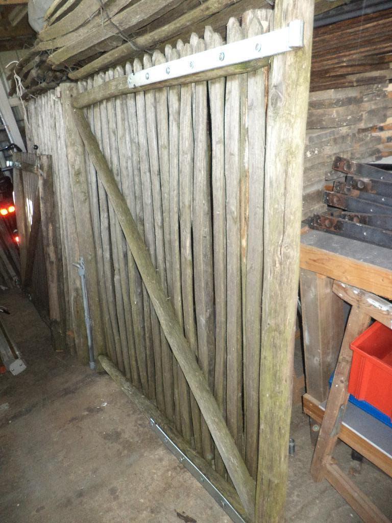 Tuinhekjes van kastanje hout met eikenhouten palen, Tuin en Terras, Ophalen, Met poort, Zo goed als nieuw, Tuinhek