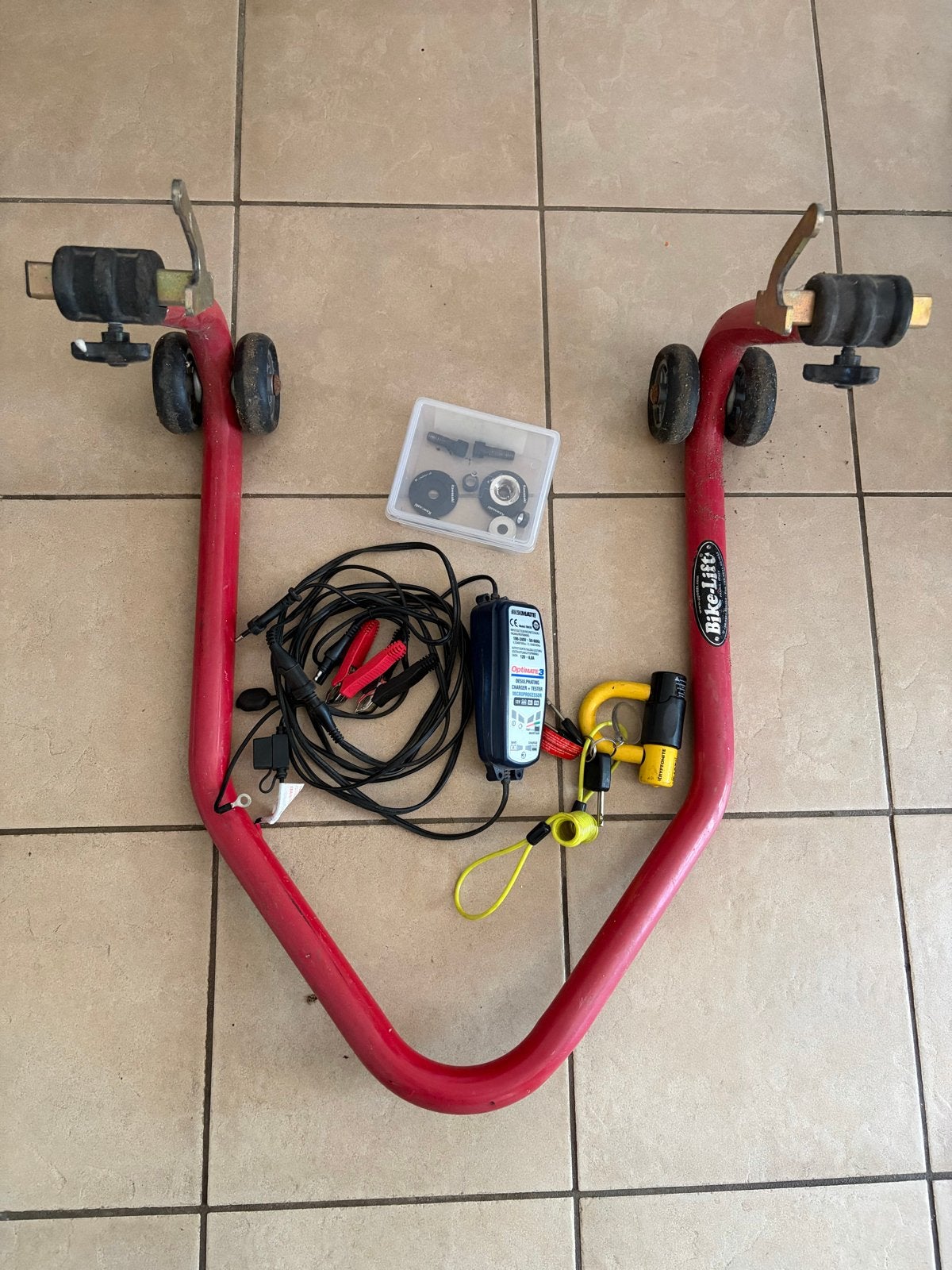 Motorfiets paddockstand, slot, druppellader, Ophalen, Gebruikt