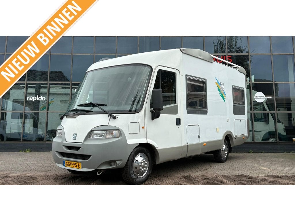 Knaus Travel-Liner 640 Airco,Vastbed,Hefbed, Integraal, Ringverwarming, Fiat, 6 tot 7 meter