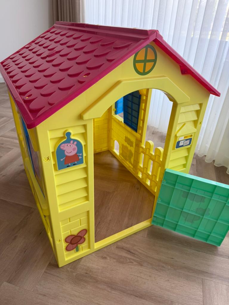 Peppa Pig’s Speelhuisje, Ophalen of Verzenden, Zo goed als nieuw, Kunststof