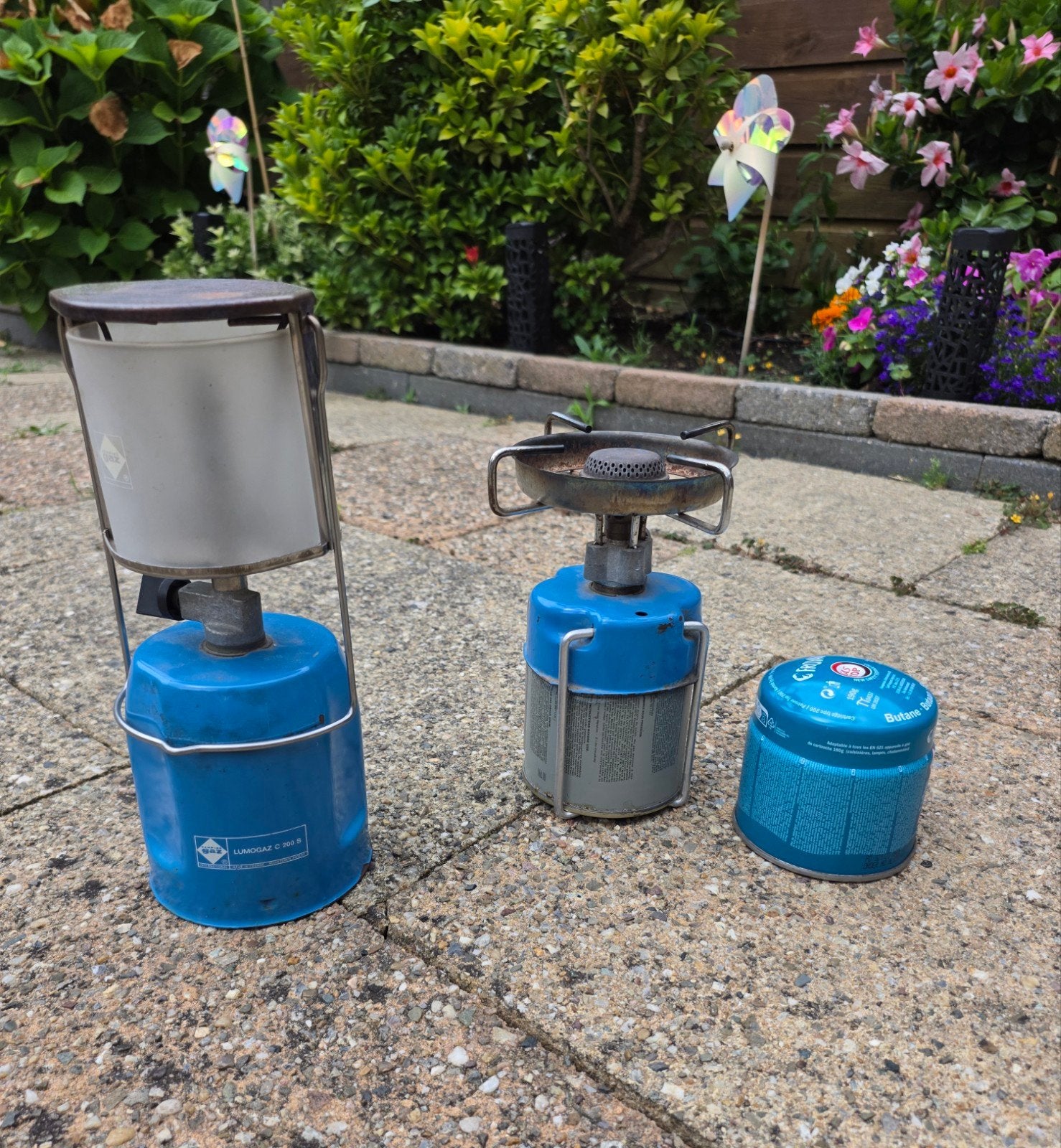 Camping Setje: gasbrander, lamp en gasflesje, Caravans en Kamperen, Kampeeraccessoires, Ophalen