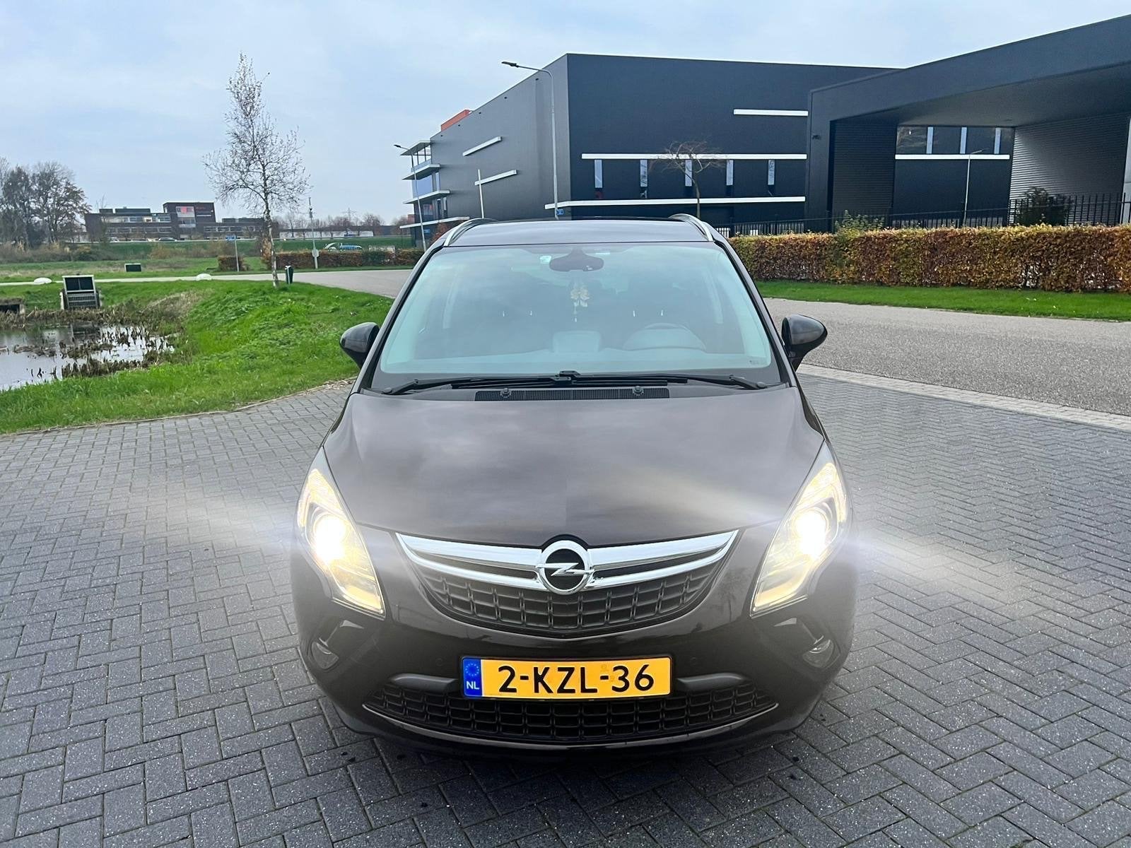 Opel Zafira 1.6CDTI 99KW/135PK Ecoflex 2013 Bruin, Auto's, Opel, 136 pk, 4 cilinders, Bruin, 7 stoelen