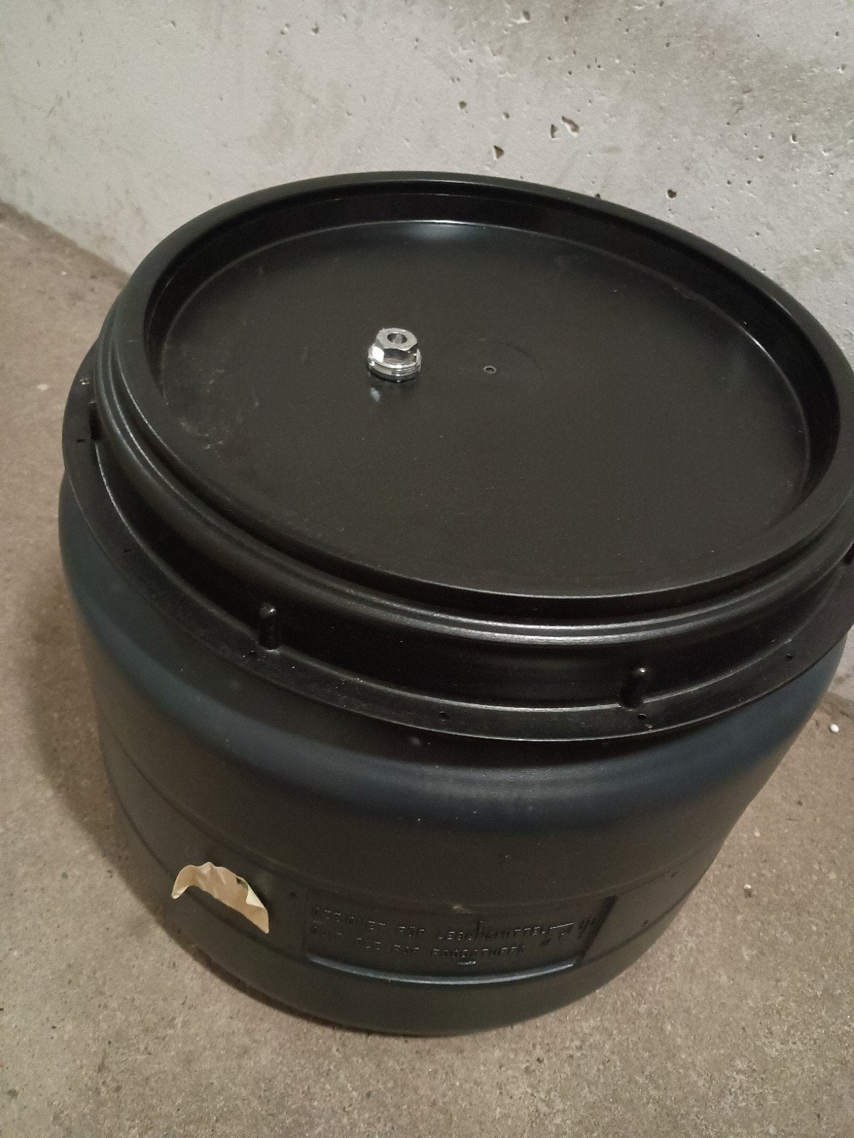 Voerton met schroefdeksel 32L hdpe, Dieren en Toebehoren, Dierenvoeding, Ophalen, Vee