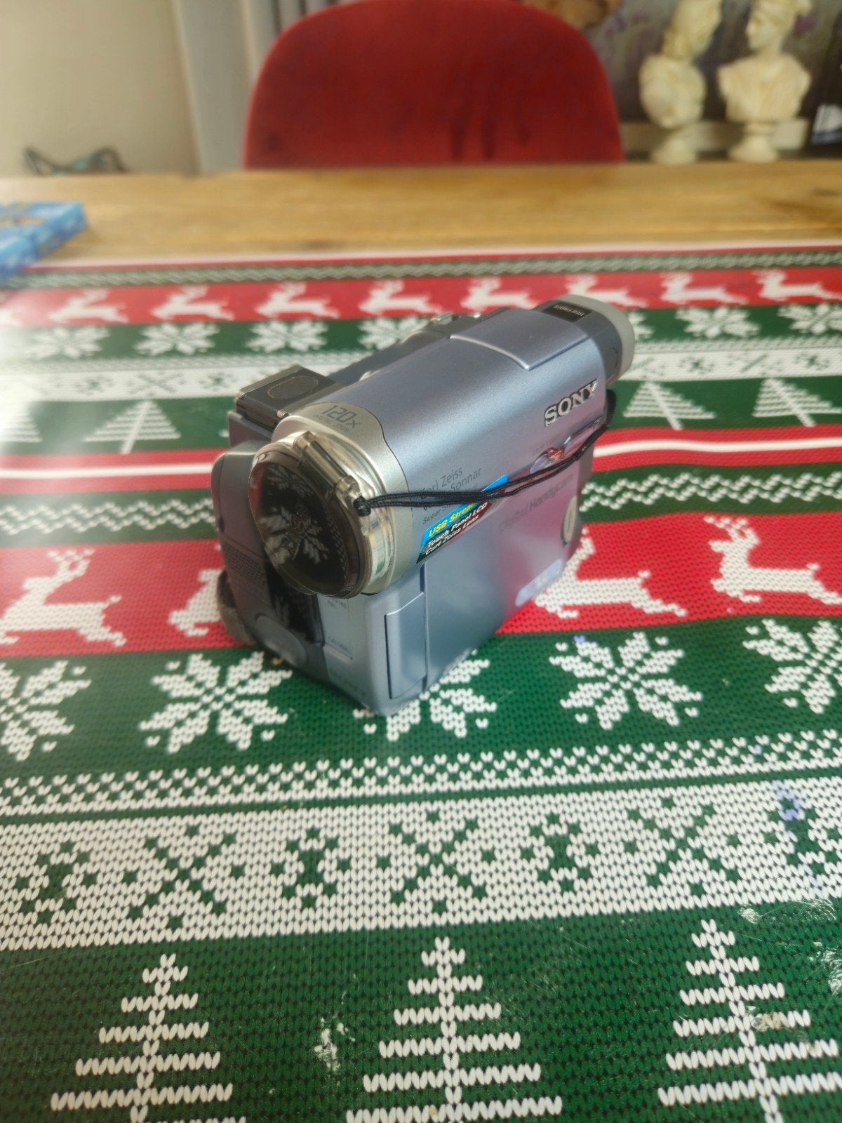 Sony DCR-TRV14E met 5 x 60 minuten ongebruikte tapes en tas, Ophalen of Verzenden, Mini dv, Sony, 20x of meer