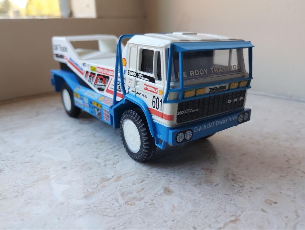 Te koop niet verkleurde Dakar Rally DAF turbo  twin van Jan, Ophalen of Verzenden, Zo goed als nieuw, Bus of Vrachtwagen, Lion Toys