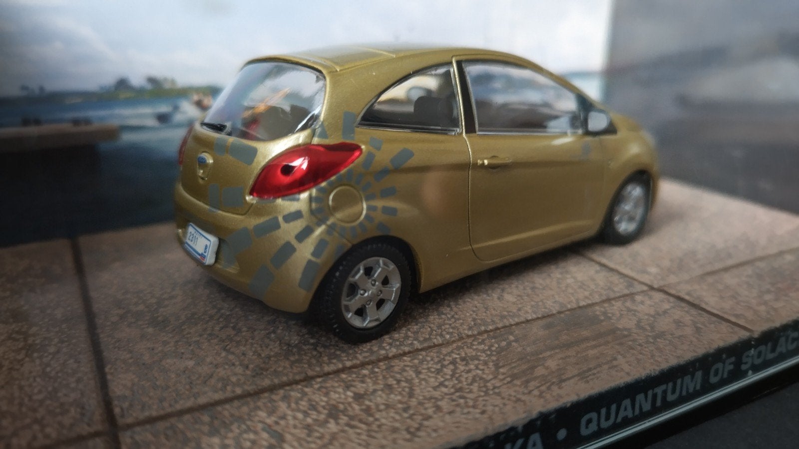 Ford Ka Hydrogen 1:43 James Bond 007 Quantum of Solace Pol, Hobby en Vrije tijd, Modelauto's | 1:43, Overige merken, Auto, Verzenden