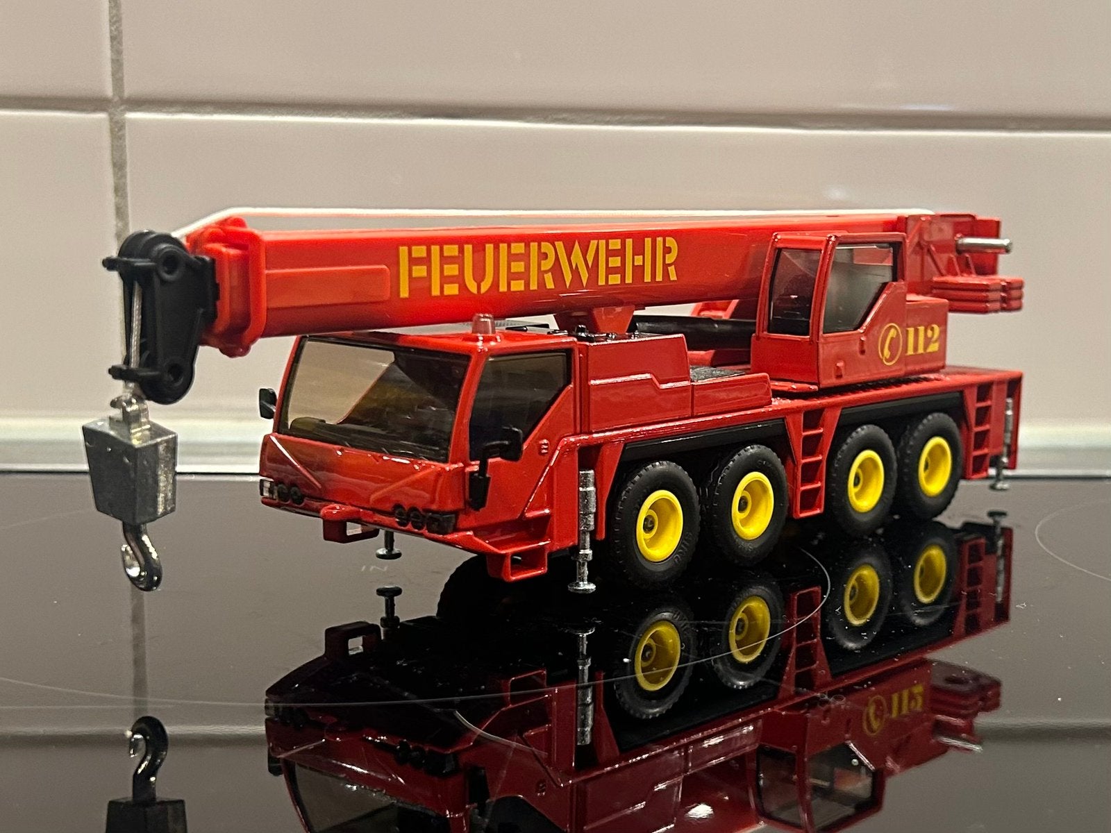 Siku Liebherr LTM Kraan Feuerwehr 1:55, Verzenden, Zo goed als nieuw, Tractor of Landbouw