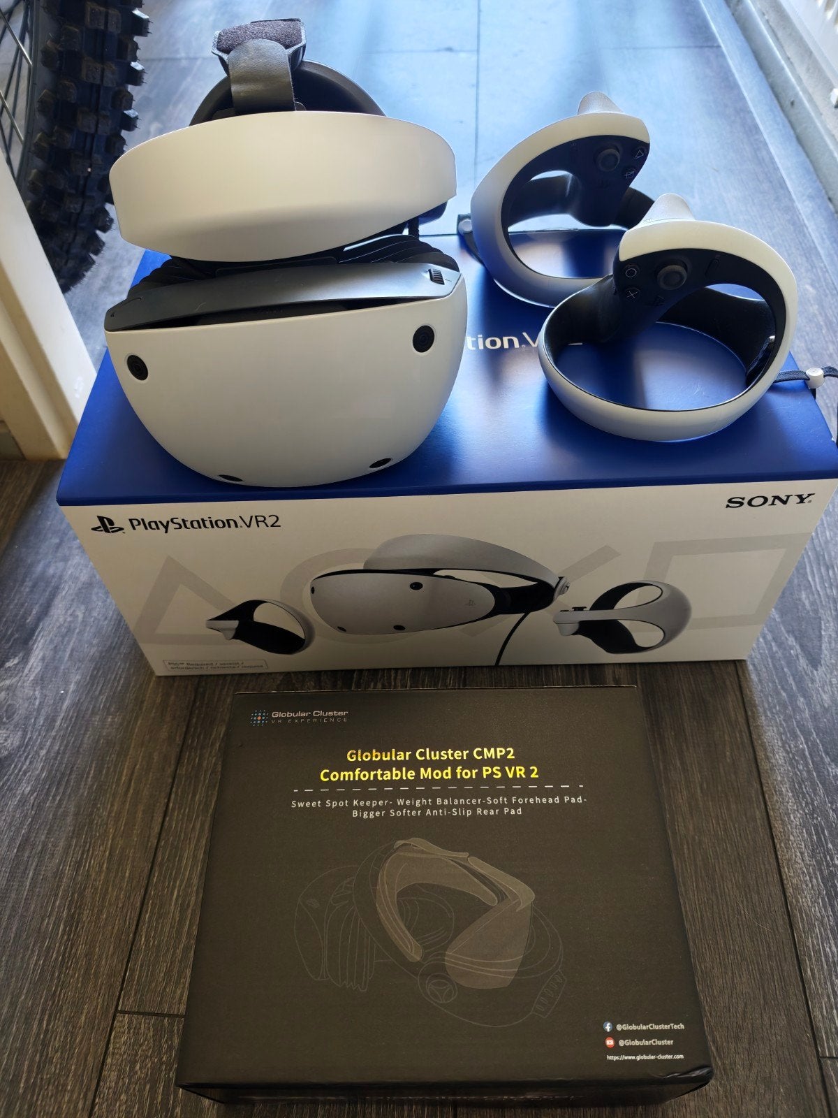 PSVR2 + Globular Cluster CMP2, Ophalen of Verzenden, Zo goed als nieuw, VR-bril, Sony PlayStation