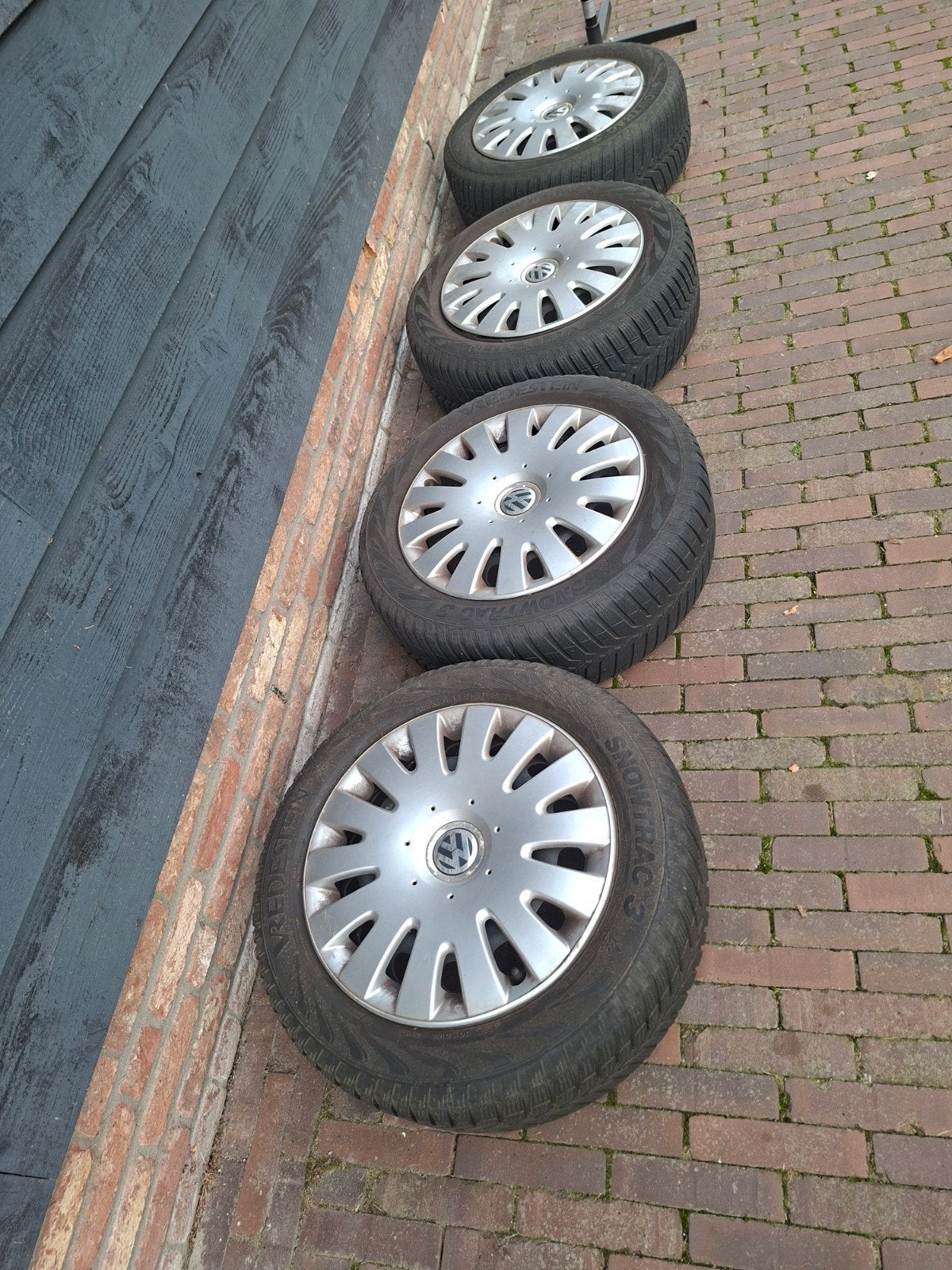 Winterbanden Vredestein Snowtrac 205/55 R16 met accessoires, Gebruikt, 16 inch, Banden en Velgen, Personenwagen