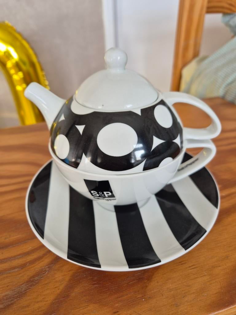 Tea for one setje " salt and pepper", Nieuw, Ophalen of Verzenden, Glas, Overige stijlen