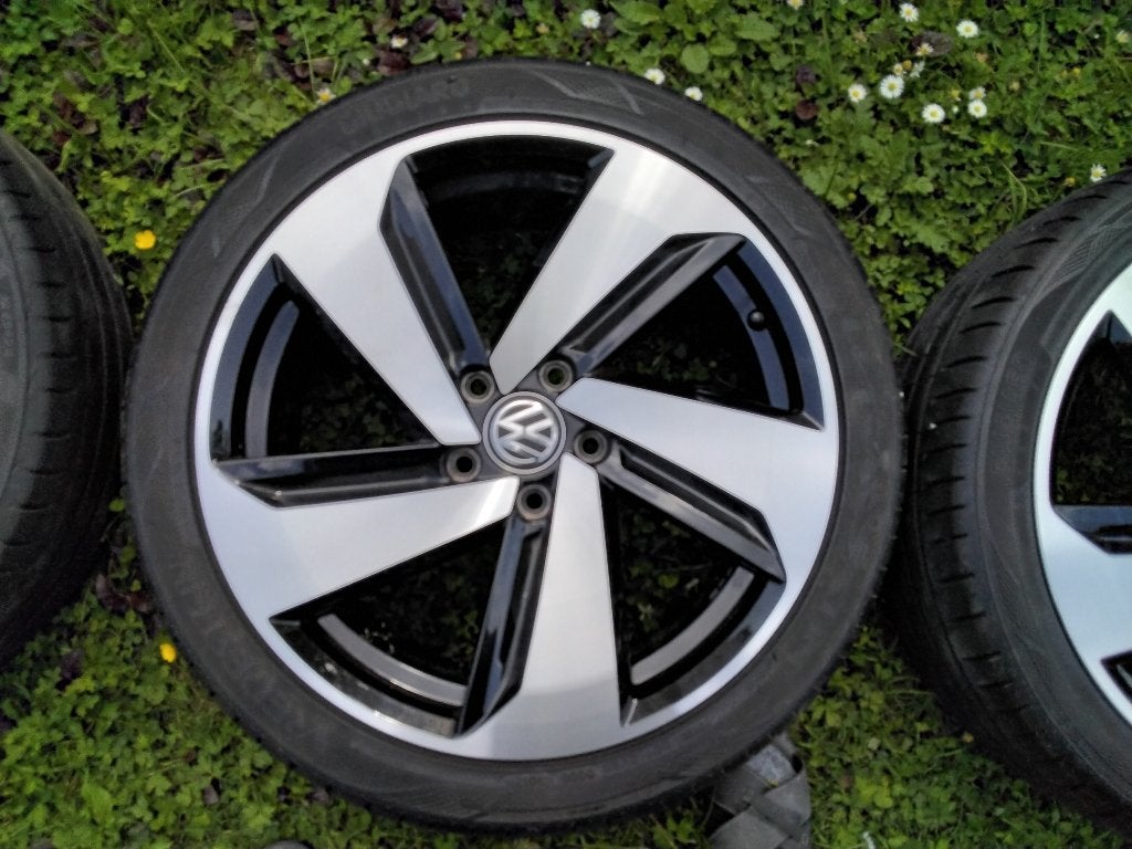 Milton Keynes 18 inch vw velgen en banden, Ophalen, 18 inch, Gebruikt, Banden en Velgen