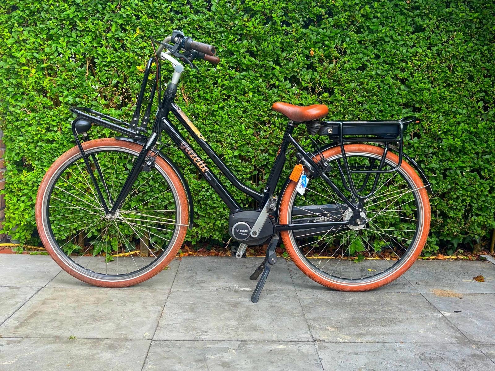 Elektrische Gazelle Miss Grace (2000 KM), Ophalen, Zo goed als nieuw, 51 tot 55 cm, 50 km per accu of meer