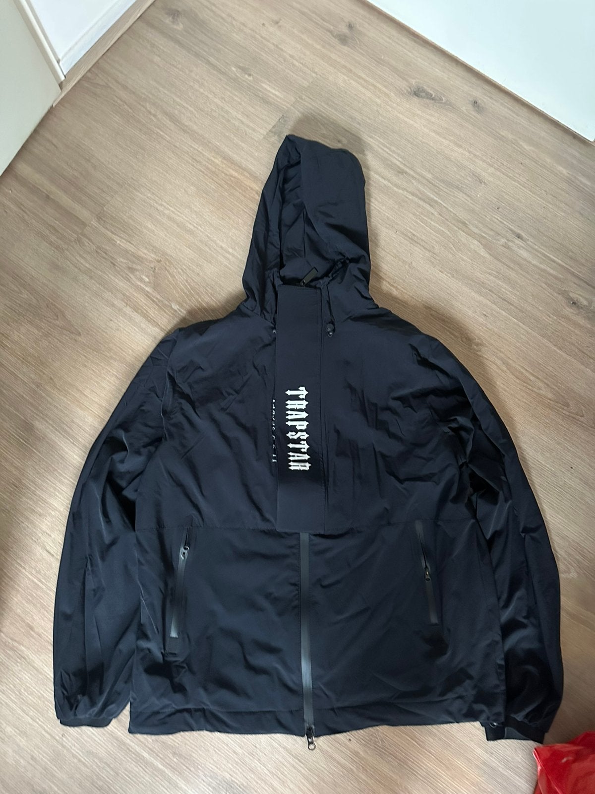 Trapstar windbreaker L, Ophalen of Verzenden, Zo goed als nieuw, Zwart