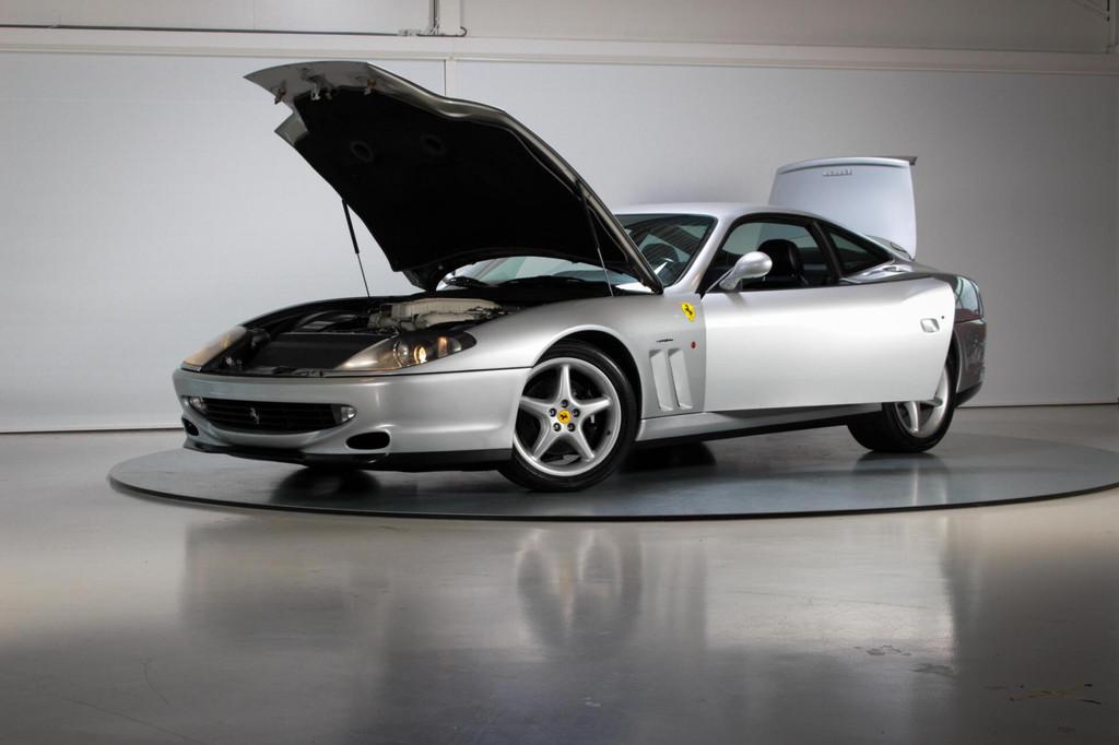 1998 Ferrari 550 Maranello | 69.720 km | Gedocumenteerd, Auto's, Ferrari, Euro 2, Achterwielaandrijving, Gebruikt, Zwart