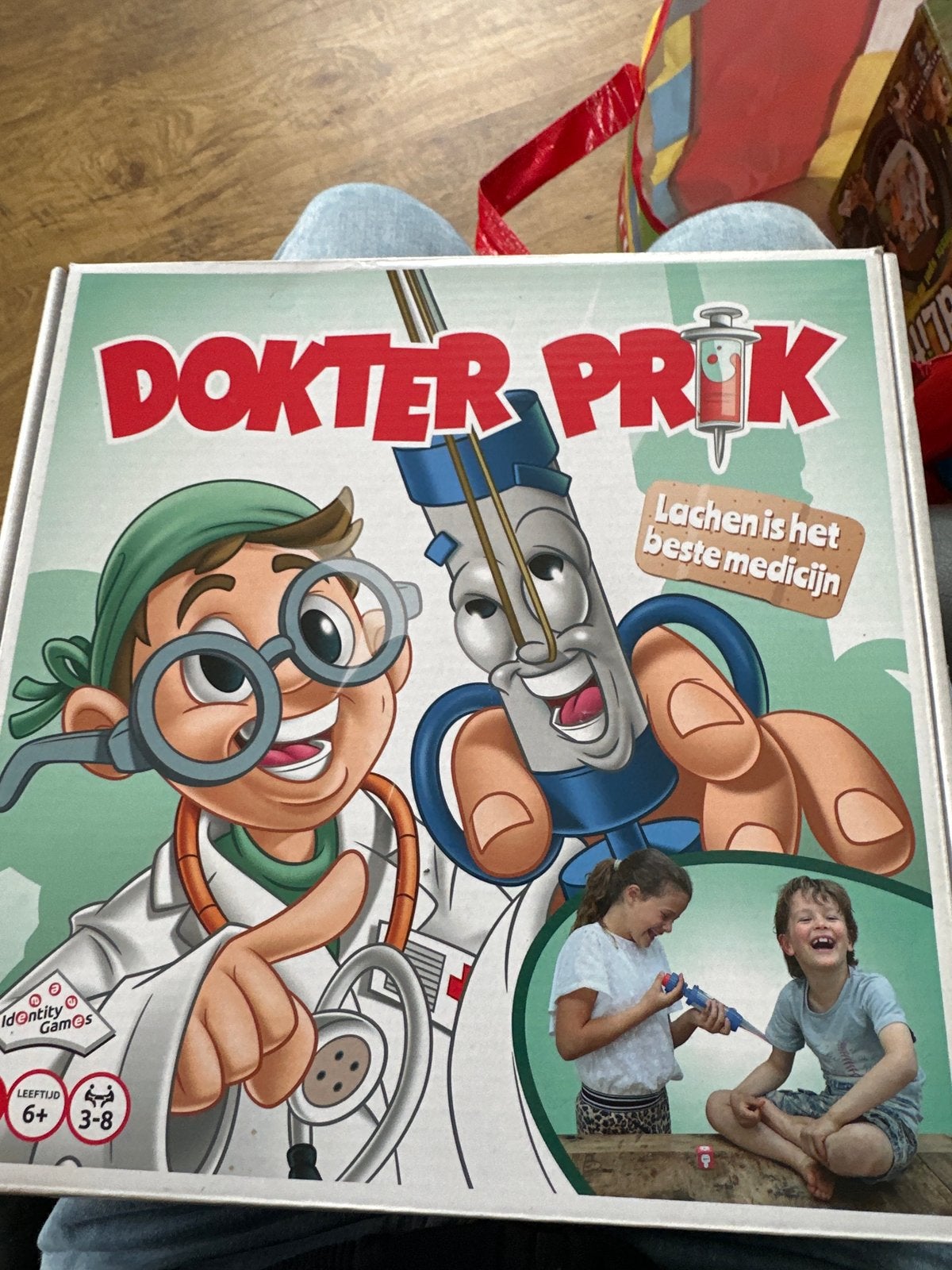 Dokter Prik - Lachen is het beste medicijn, Drie of vier spelers, Ophalen of Verzenden, Gebruikt
