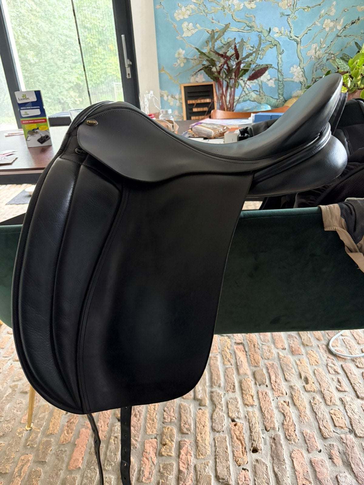 Prachtig Fryso Profile dressuurzadel 18 inch zwart, Dieren en Toebehoren, Ophalen, Gebruikt, Fryso, Dressuur