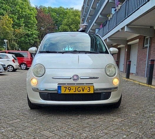 Fiat 500 1.2 AUT 51KW 2009. Met panodak, kleur wit parelmoer, Stof, 1242 cc, 4 cilinders, Wit