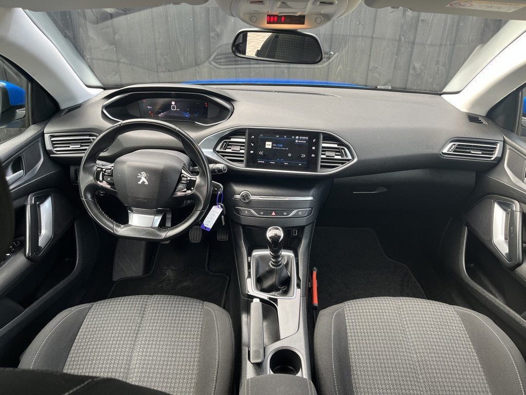 Peugeot 308 1.2 PureTech Blue Lease Active / Led / Cruise /, Auto's, Voorwielaandrijving, Gebruikt, Euro 6, Blauw