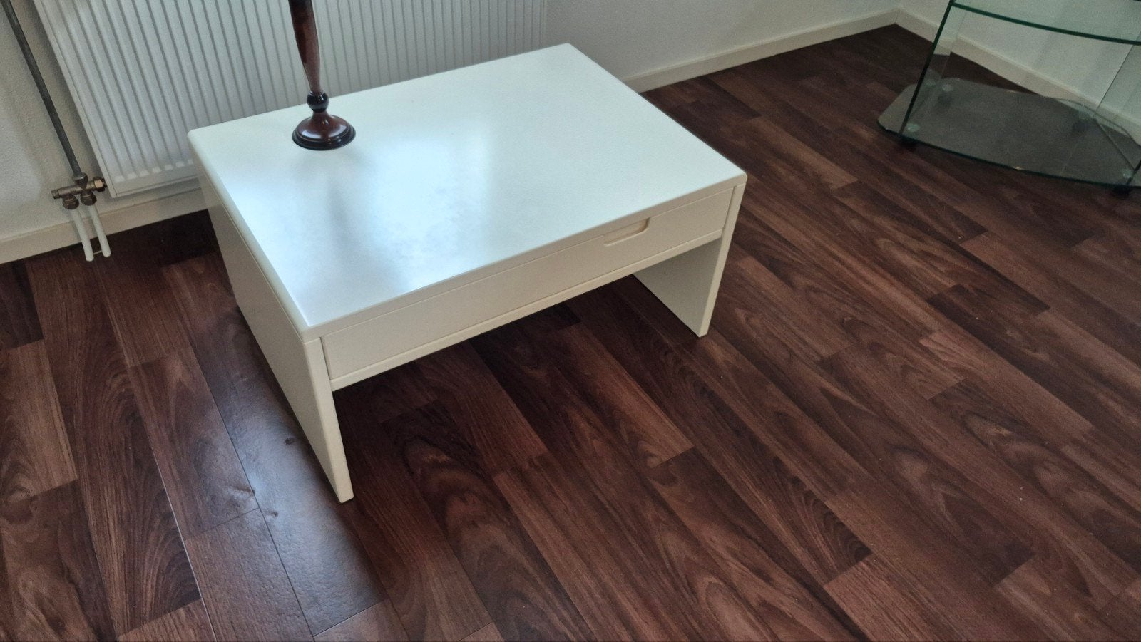 Witte bijzettafel met lade - Ideaal voor TV, Ophalen, Overige materialen, Gebruikt, 50 tot 100 cm