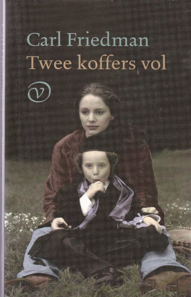Carl Friedman Twee koffers vol, Boeken, Ophalen of Verzenden, Tweede Wereldoorlog, Gelezen, Overige onderwerpen