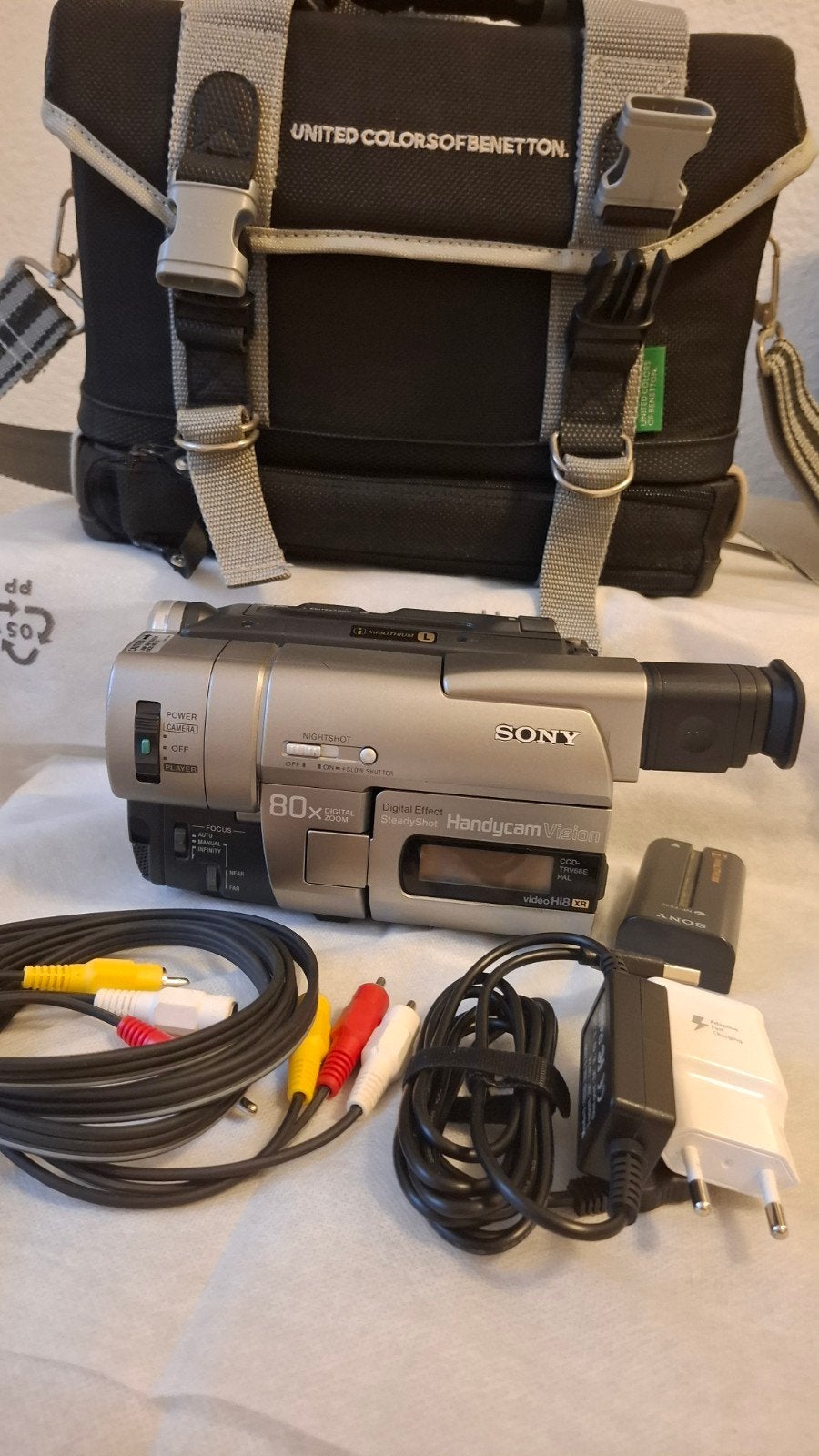 Sony CCD-TRV66E Hi8 Video Camera Recorder met accessoires, Ophalen of Verzenden, Hi 8, Camera