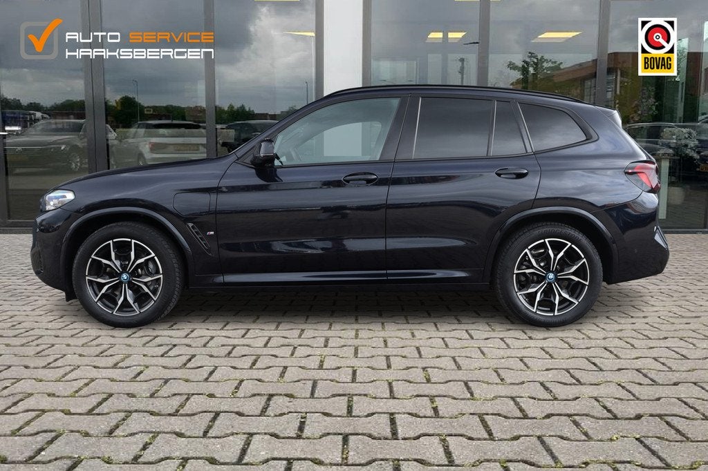 BMW X3 xDrive30e M-Sport | Led | Memory | Leder | (bj 2023), Auto's, 1998 cc, Gebruikt, Zwart, 2000 kg