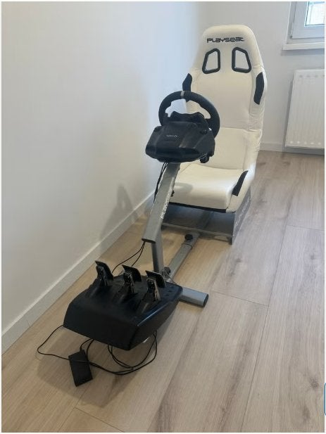 Logitech Racestuur + Playseat Evolution Racestoel Set, Ophalen of Verzenden, Zo goed als nieuw, Stuur of Pedalen