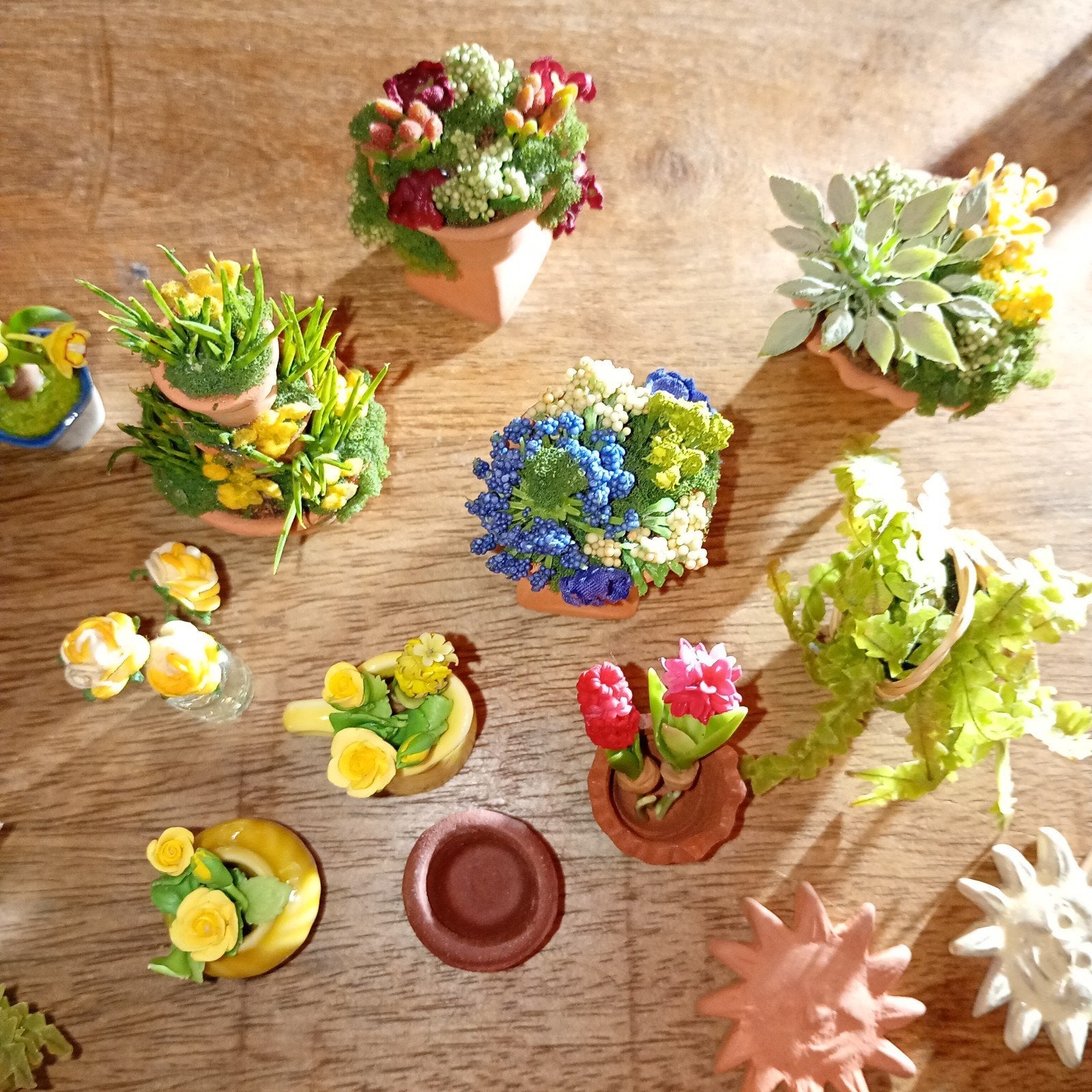 plantenbakken, potjes, bloemen voor binnen of tuin poppenhui, Ophalen of Verzenden, Zo goed als nieuw, Poppenhuis