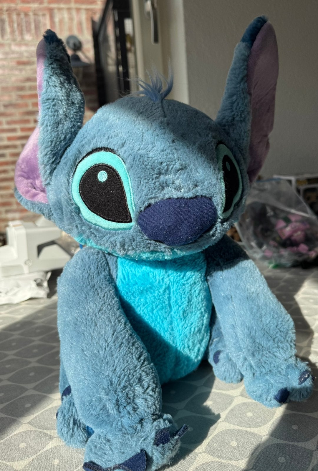 Disneyland Paris Stitch knuffel 16 inch – Disney Parks, Verzamelen, Ophalen of Verzenden, Overige figuren, Zo goed als nieuw, Knuffel