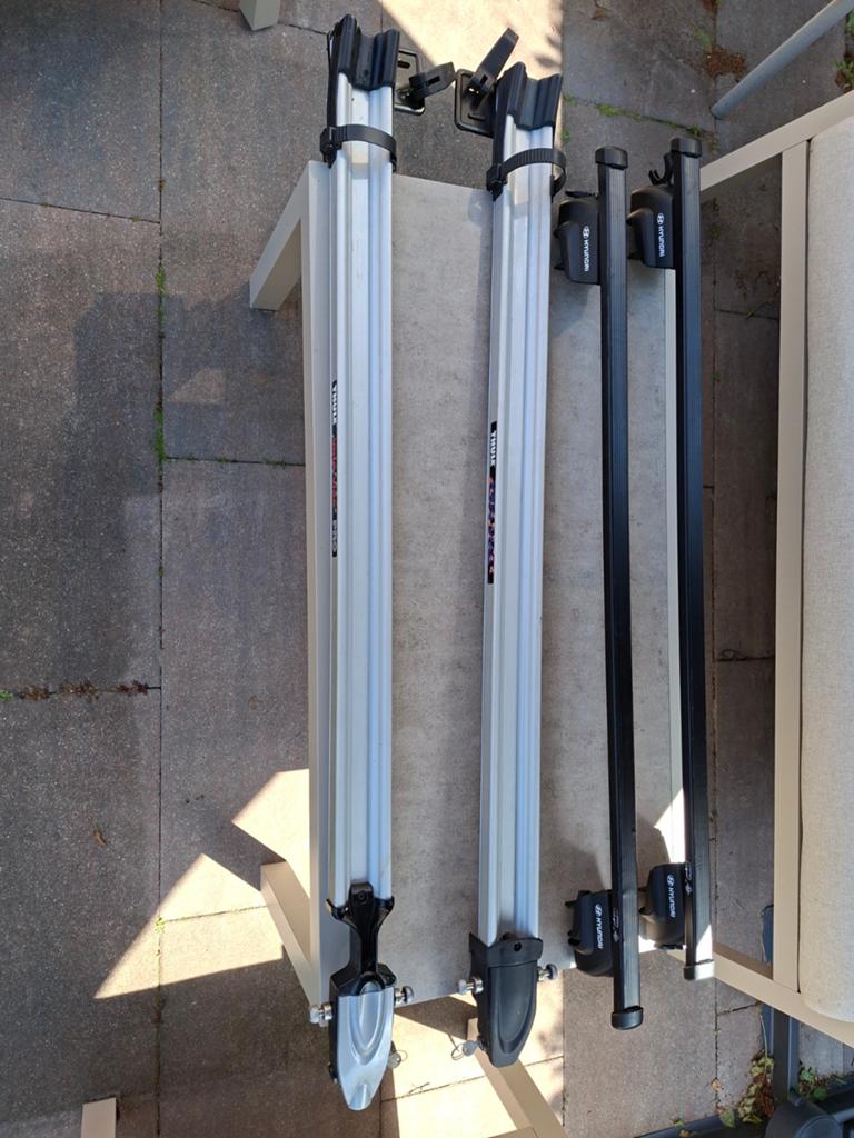 Hyundai dakdragers met fietsendragers, Auto diversen, Dakdragers, Gebruikt, Ophalen