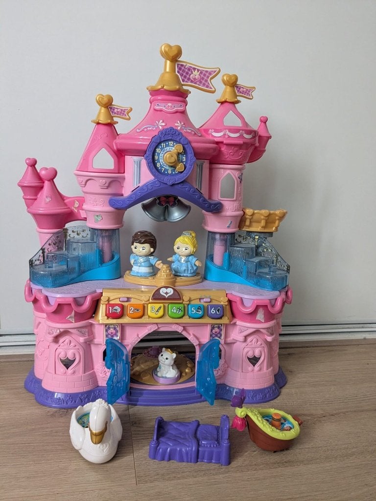 Vtech vrolijke vriendjes kasteel, Ophalen, Zo goed als nieuw, 2 tot 4 jaar