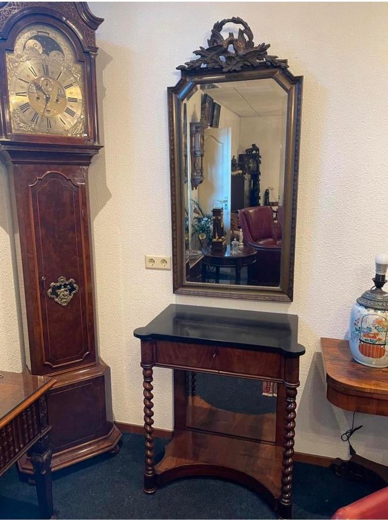 Antiek mahonie trumeau  75 b 82 h met spiegel 63 b 127 h