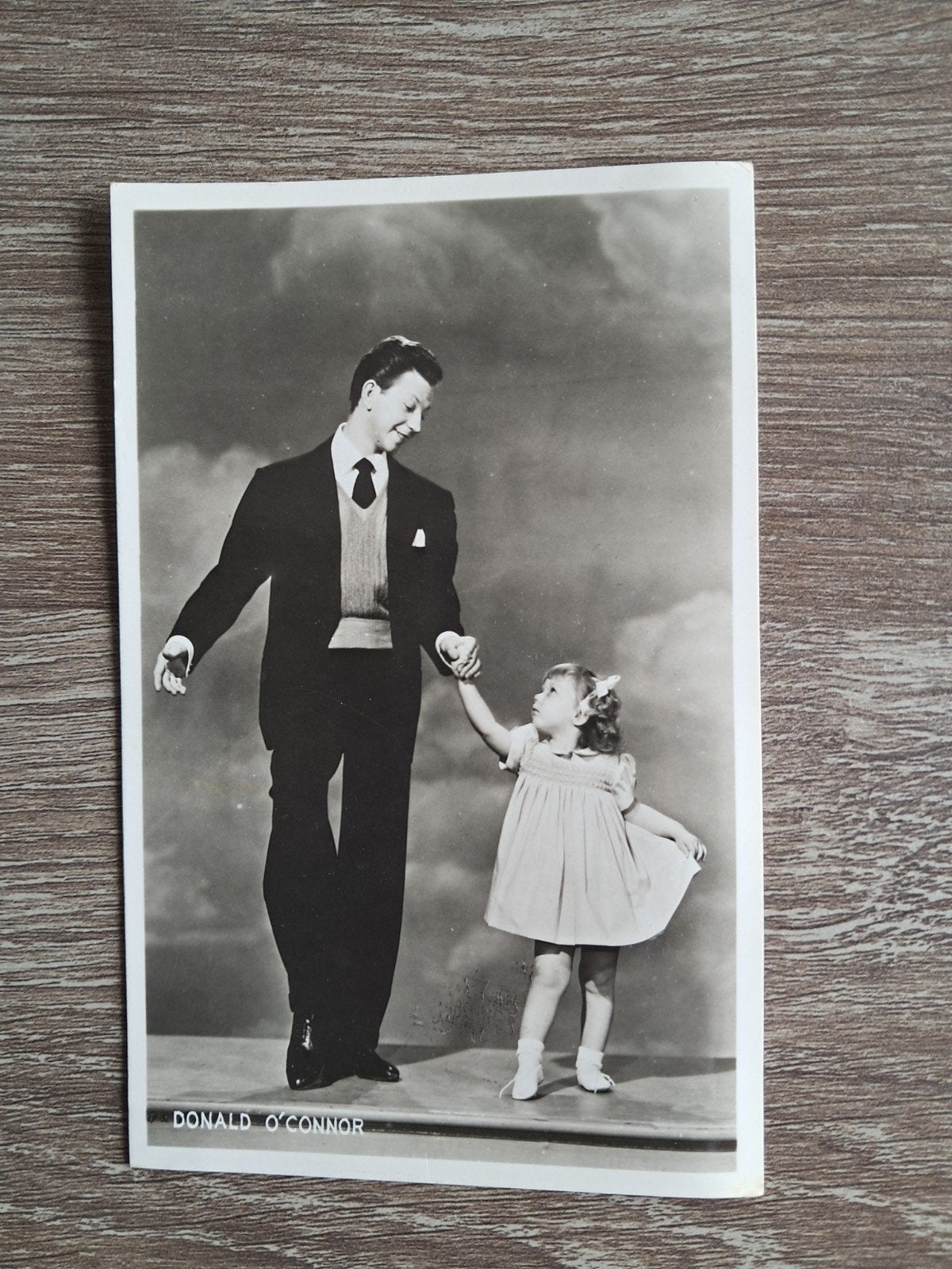Ansichtkaart filmsterren  Donald O' Connor, Ophalen of Verzenden, 1960 tot 1980, Sterren en Beroemdheden