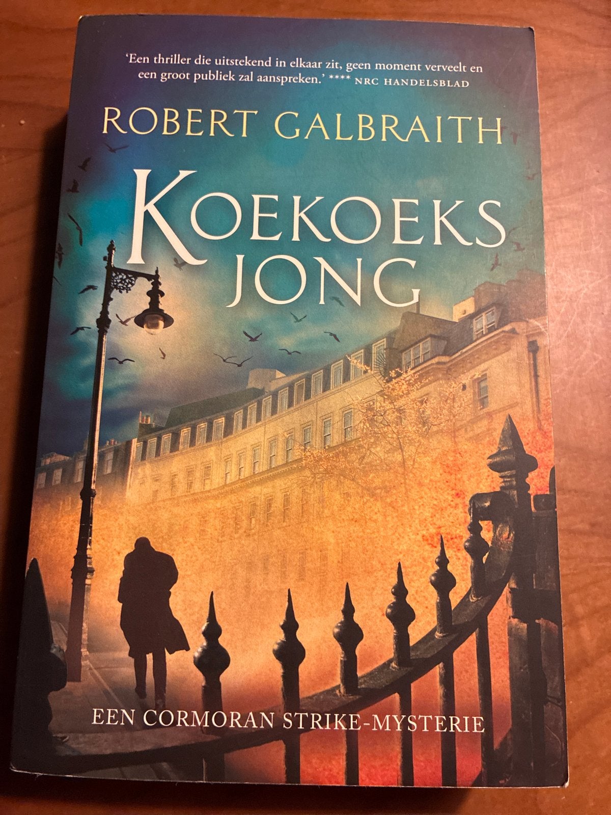 Koekoeksjong - Robert Galbraith (Cormoran Strike-mysterie), Ophalen of Verzenden, Zo goed als nieuw