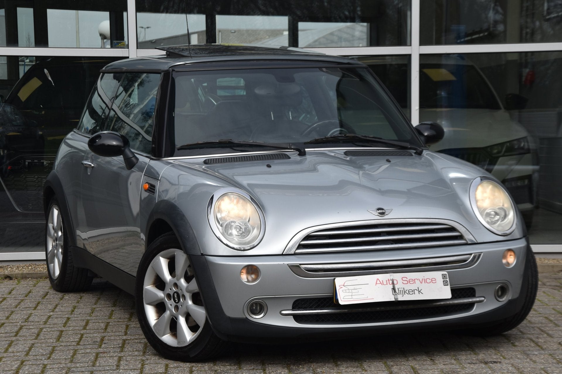 Mini Mini 1.6 Cooper Chili Airco Elek. Ramen Pano.dak Apk Lm, Auto's, Mini, Voorwielaandrijving, Gebruikt, Zwart, 4 cilinders