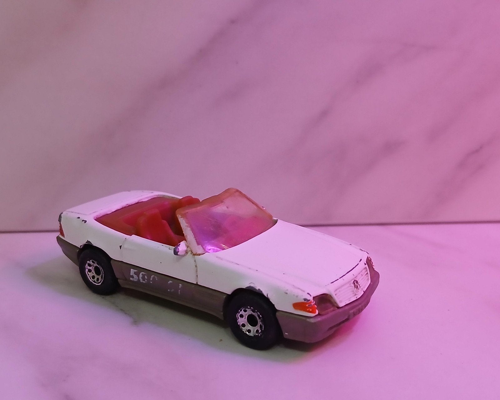 Matchbox Mercedes-Benz 500 SL (W129) - Wit, Ophalen of Verzenden, Gebruikt, Auto