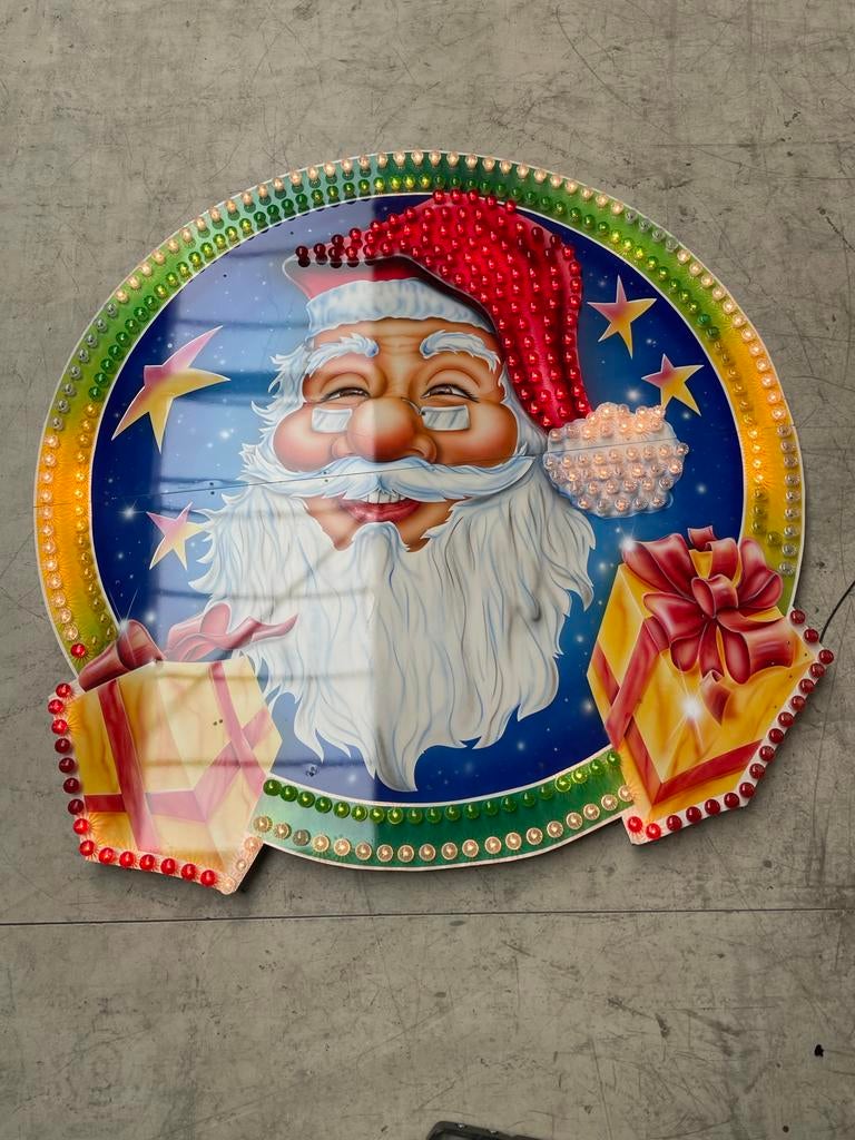 Verlichte kerstman voor aan een gevel met verlichting, Diversen, Kerst, Ophalen, Gebruikt