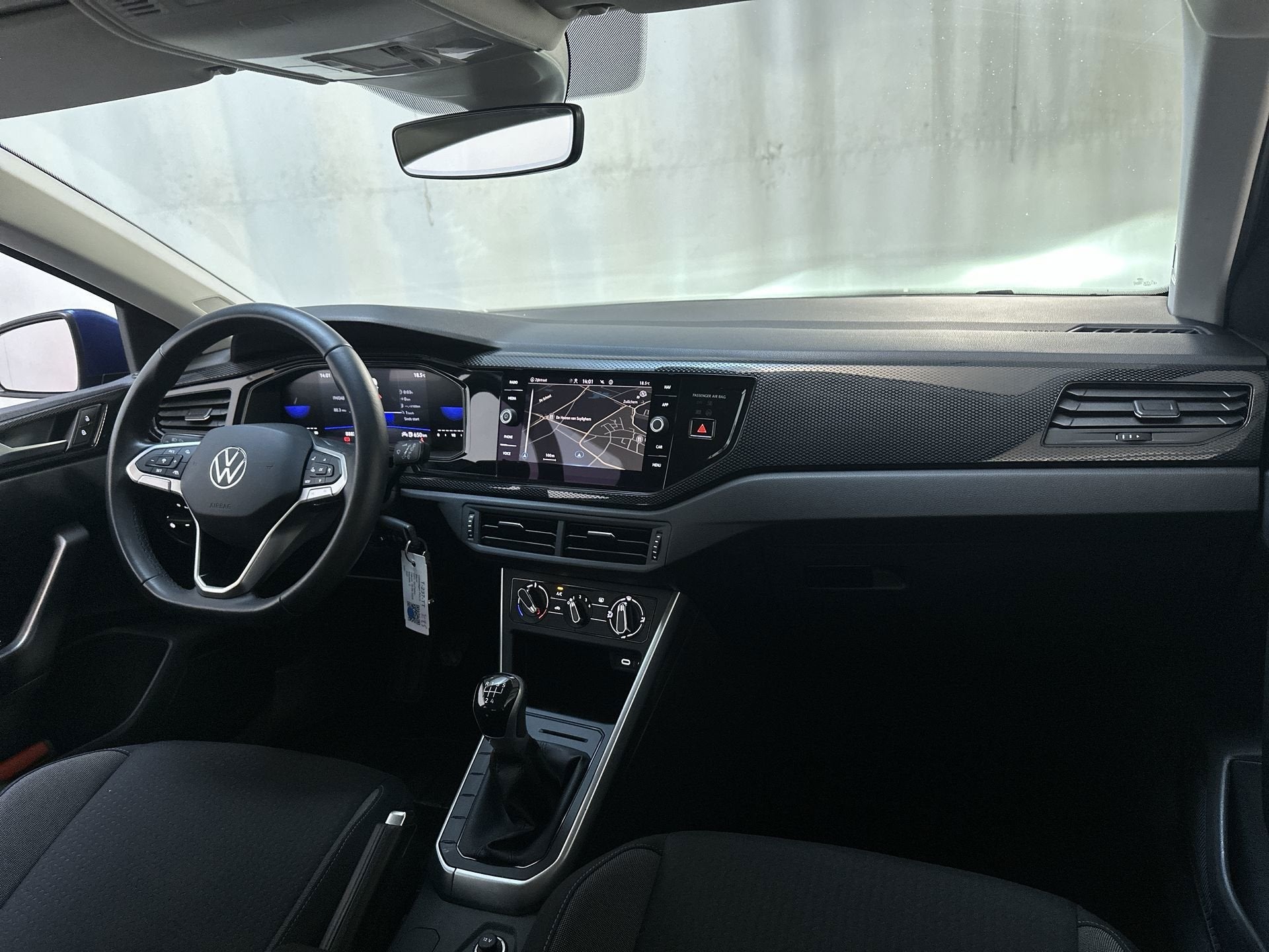 Volkswagen Polo 1.0 TSI Life Navigatie App-Connect DAB+, Auto's, Voorwielaandrijving, Dealer onderhouden, Stof, Met garantie (alle)